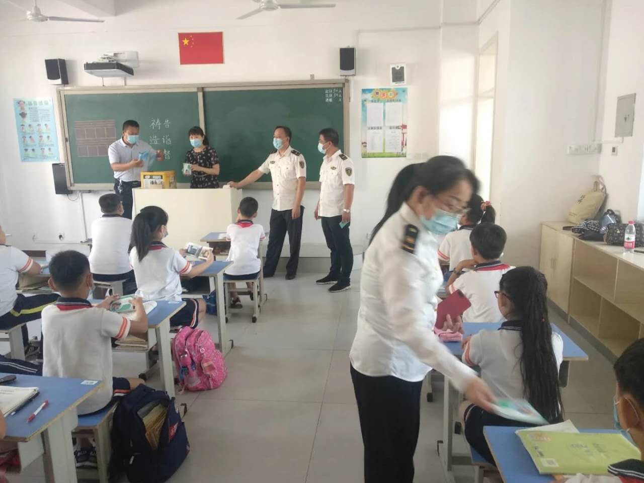 �ӱ����ݣ��������г��ල�����ֶ�㷢����չ����ȫ�����¡��