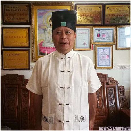 曹庆恒荣誉入驻中国名家百科数据库(图1) 1-200I00U94J18.jpg