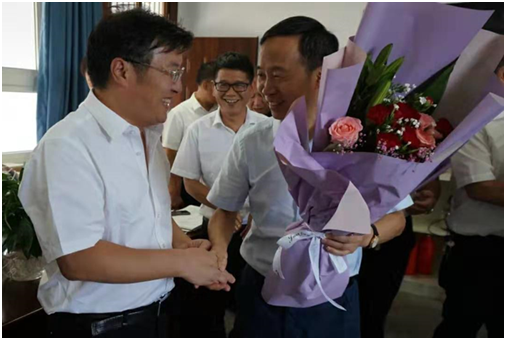 ������Ϻö��顪���㽭ʡ������ѧ�°���У����Խʽ��չ��ʵ