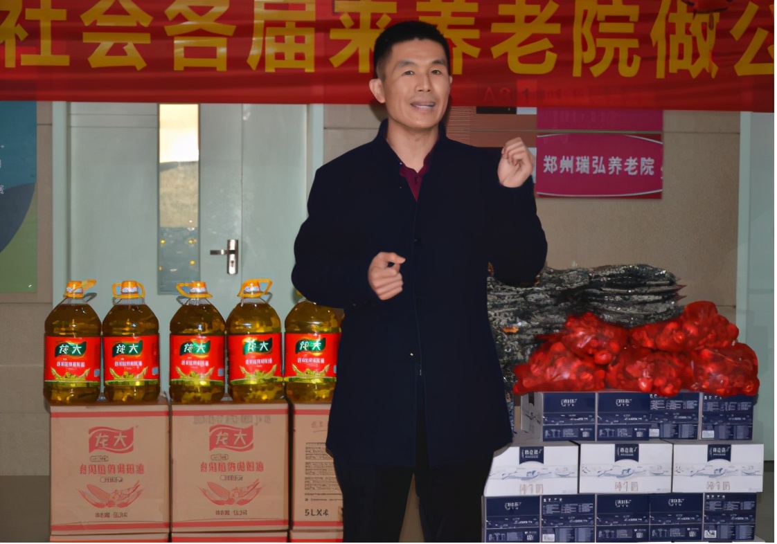 �ž������ڣ�ŨŨ������