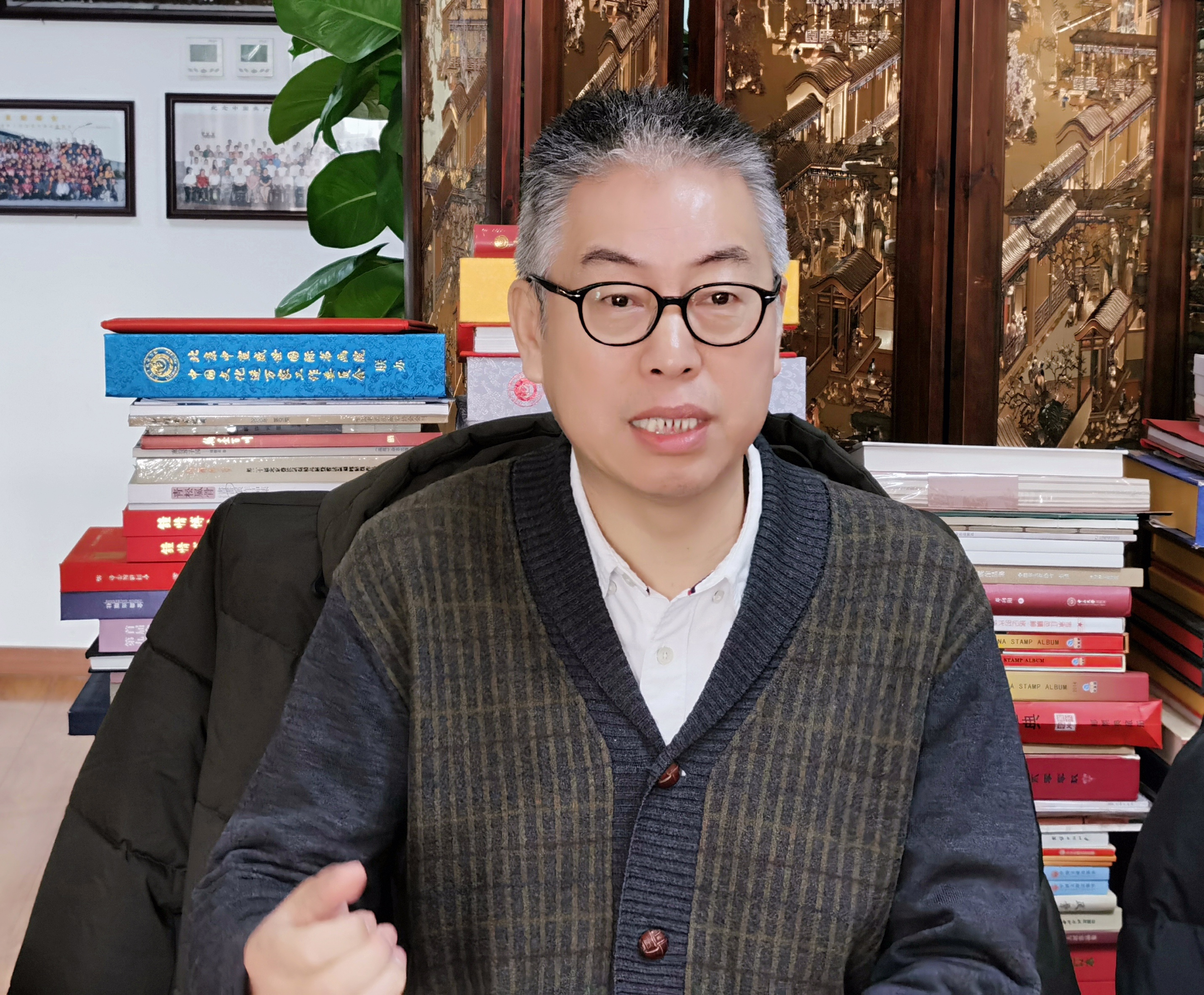 东风吹出千山绿,春雨洒来万象新 ——中国大众文化学会名人书画艺术发展委员会扬帆起航 东风吹出千山绿,春雨洒来万象新 ——中国大众文化学会名人书画艺术发展委员会扬帆起航