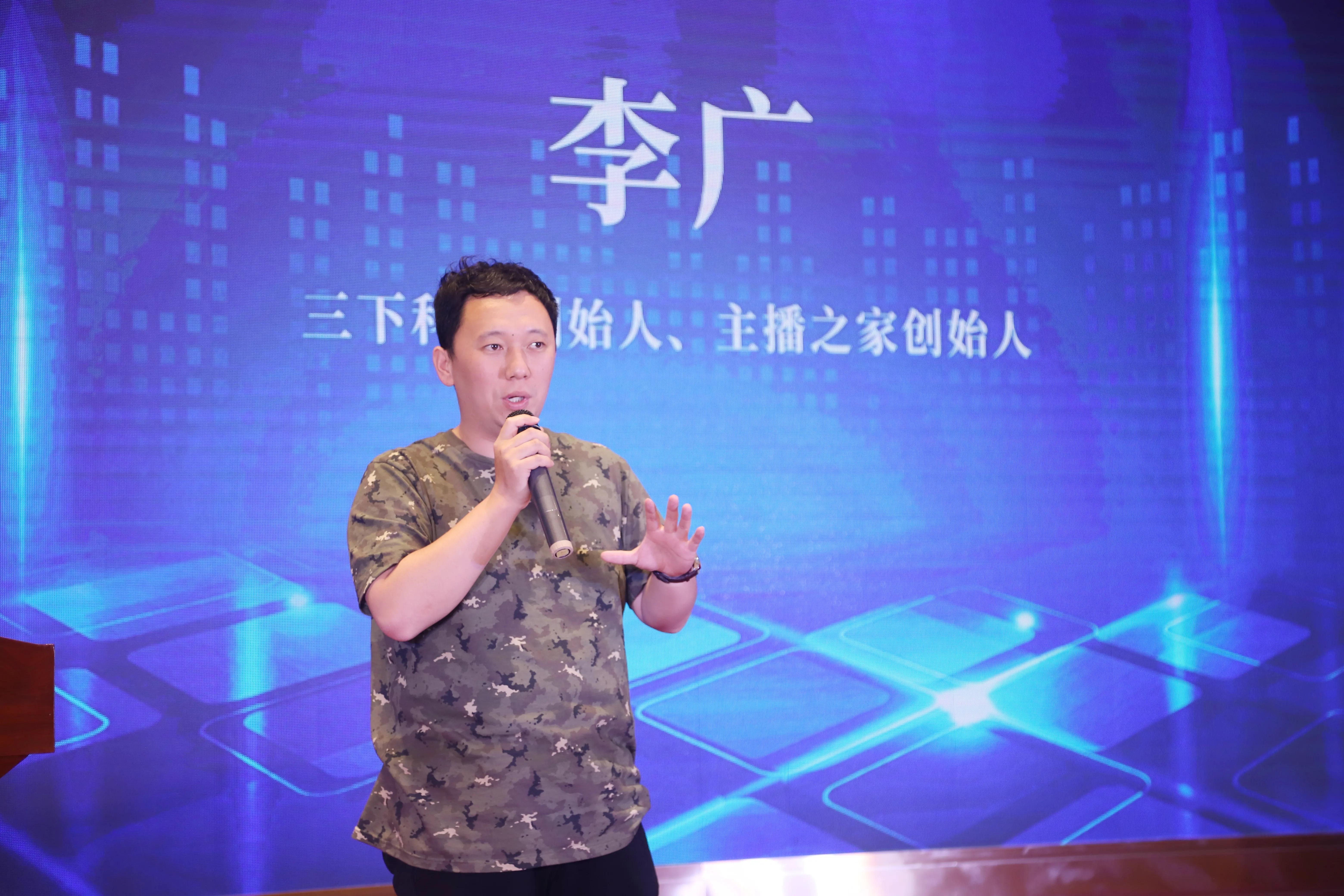 �����Ļ����žٰ���ף����100�����߻���ֱ���ܲ���ҵʢ����ʽ