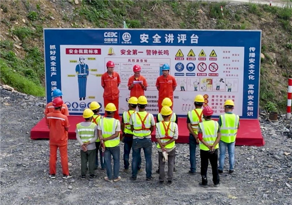 �Ϲܾ���ȷ��������ȫ��ͨ����������Ԥ���������׼����Ħ�