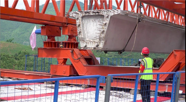 �Ϲܾ���ȷ��������ȫ��ͨ����������Ԥ���������׼����Ħ�