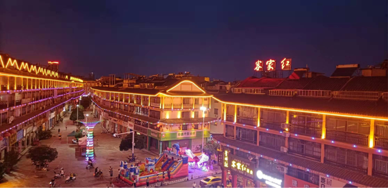 ����������岽�н־ٰ���ף����100�������ջ��ݻ