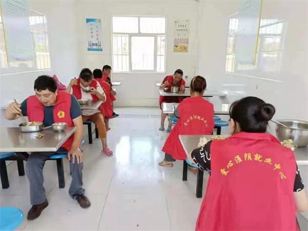 ���βм���������ء�����ǽ���������Ӯ����������ս