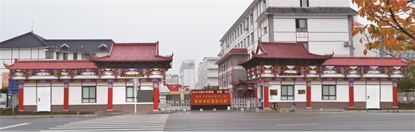 �׶�������������䷶