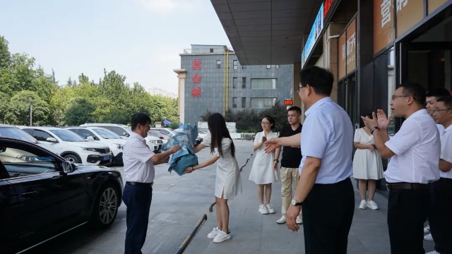 ����ʡ��ҵƷ�ƽ���ٽ���һ�����»���λ��������̱�������