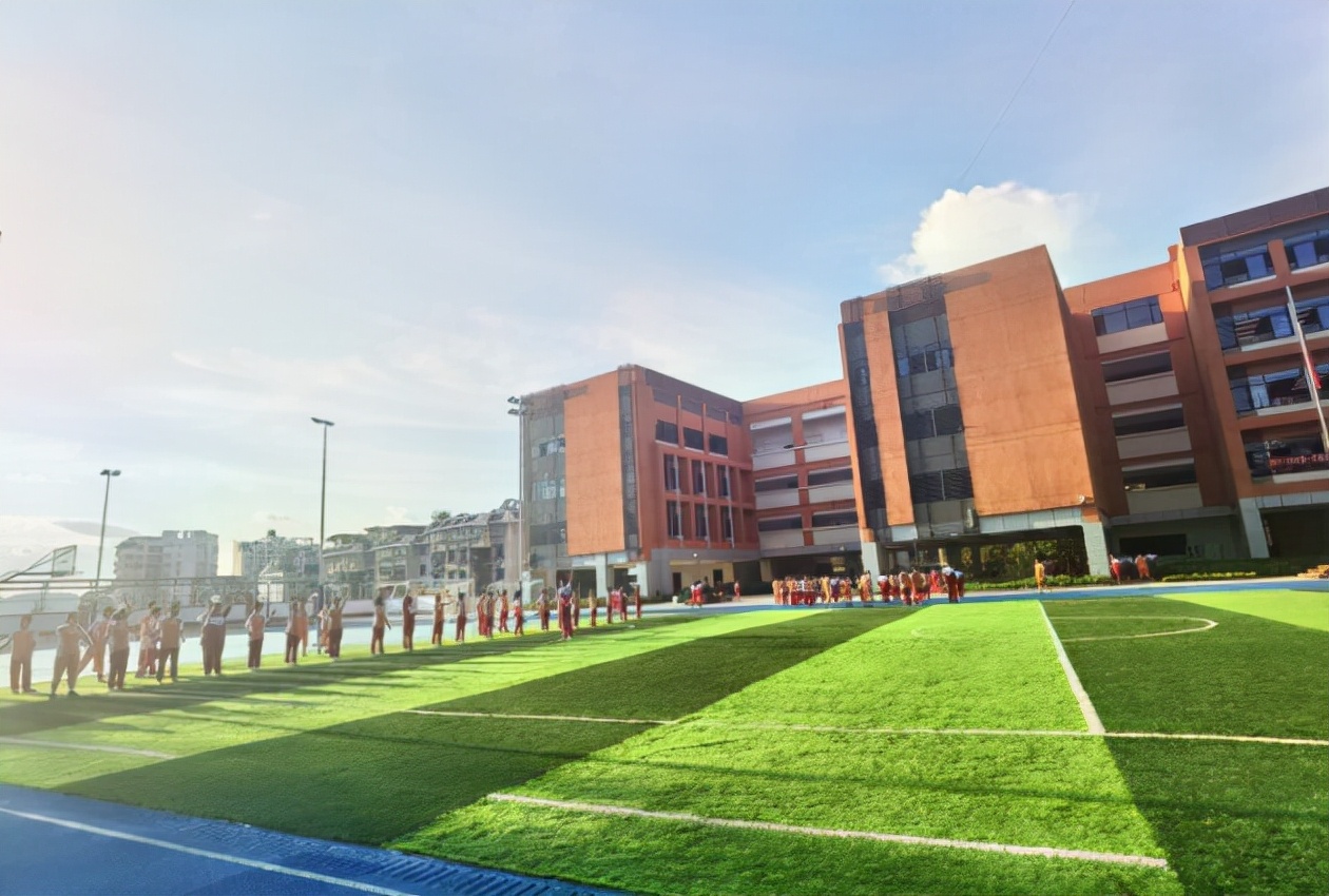 ����ʡ�׸�װ��ʽ��ɫ����ʾ��ѧУ���ɿ�ѧ