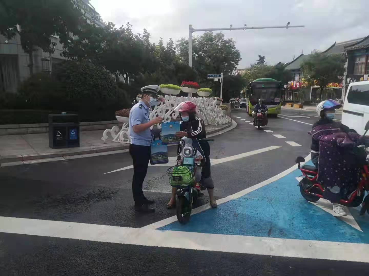 ̩�������������ǿ�����ط�����ƽ��