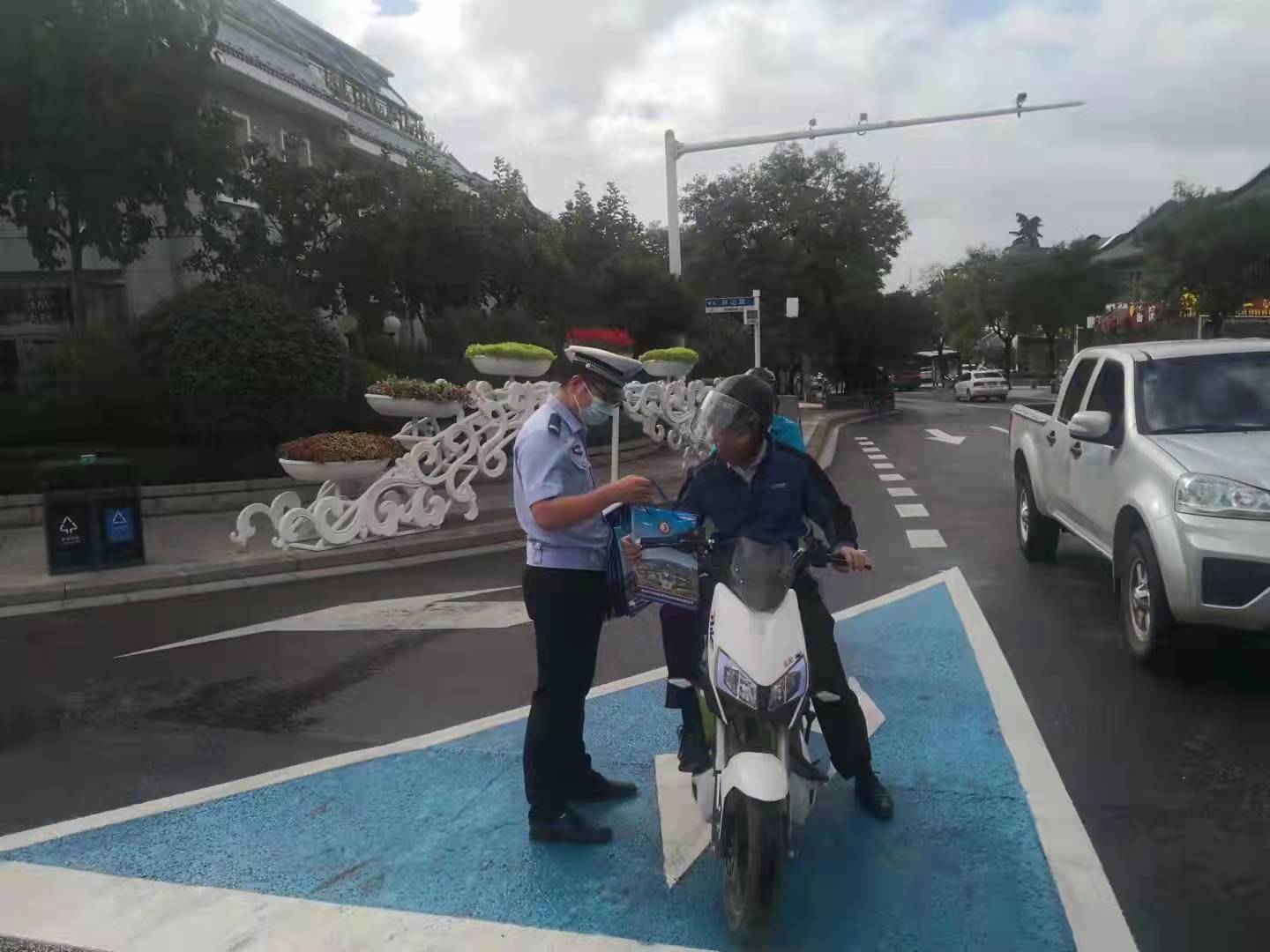 ̩�������������ǿ�����ط�����ƽ��