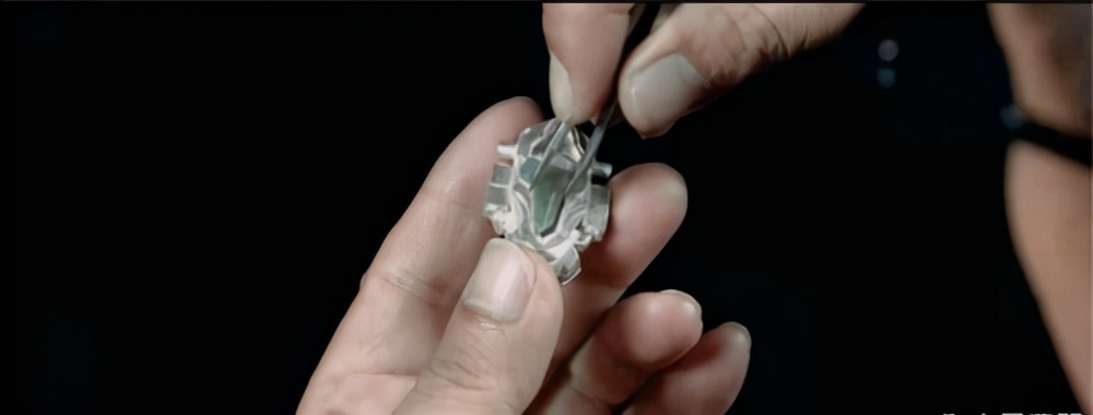 �����֡�����ϵ��γ30�ȣ��ھ�������Ĵ����봴��