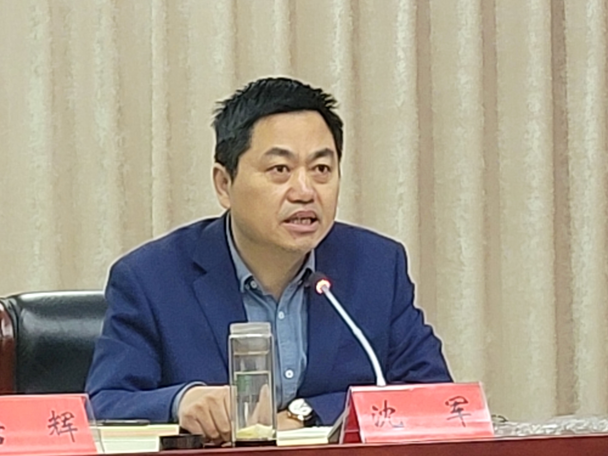 �ﺣ�ࡢ�¶�÷��Ʒ���ֻ��ڻ�����