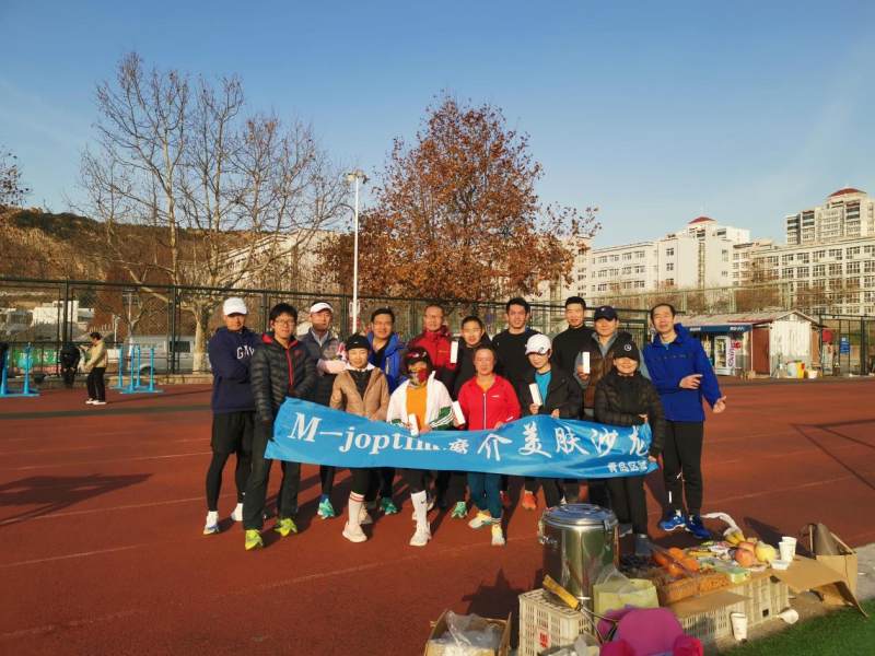 �ൺ��ɽ���������˶�Э�ᳫ����ѧ������ѵ�����߳�