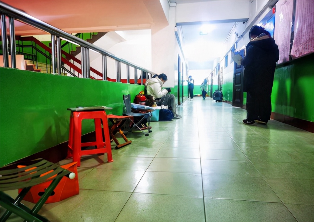 ɽ��ʦ����ѧ�п�����ʱ���ǹⲻ�������С�;����