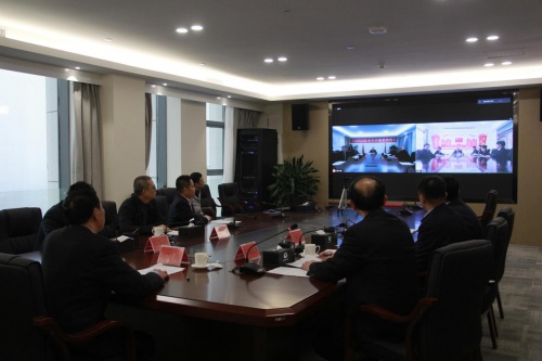 青岛开发区与五家渠开发区举行合作共建签约仪式