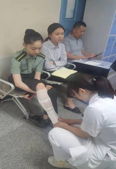 �������С�ɲ�¶�� ����ӭ����