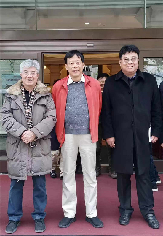 《钟声如船》--中国通俗文艺研究会会长 楚水