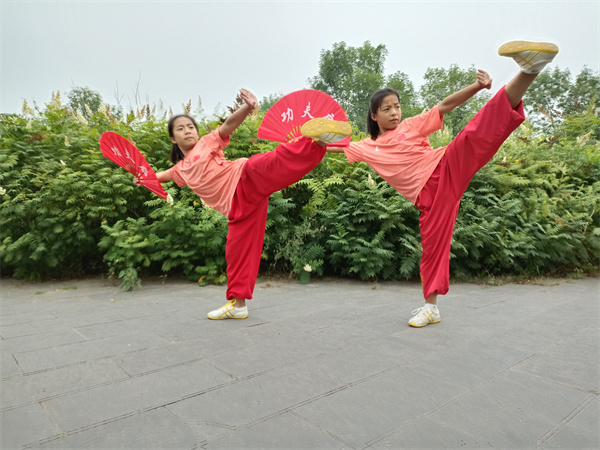 �й�ƽ�͹�Ů�����������ƣ�����ĸ���ơ�