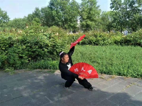 �й�ƽ�͹�Ů�����������ƣ�����ĸ���ơ�