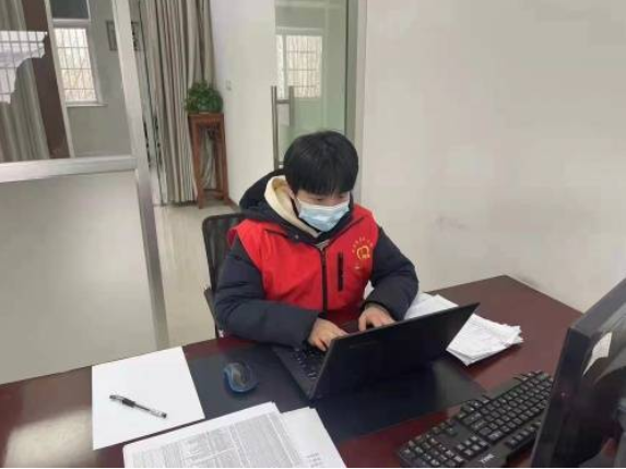 ����һ�ߵľ�װ��С���㡱