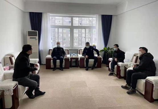 ��־�ɳǣ������������ͭǽ����