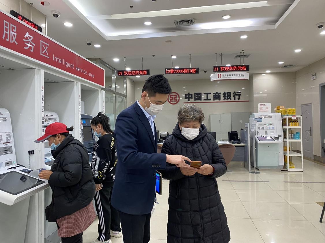 �����������������С�ϵ�б���