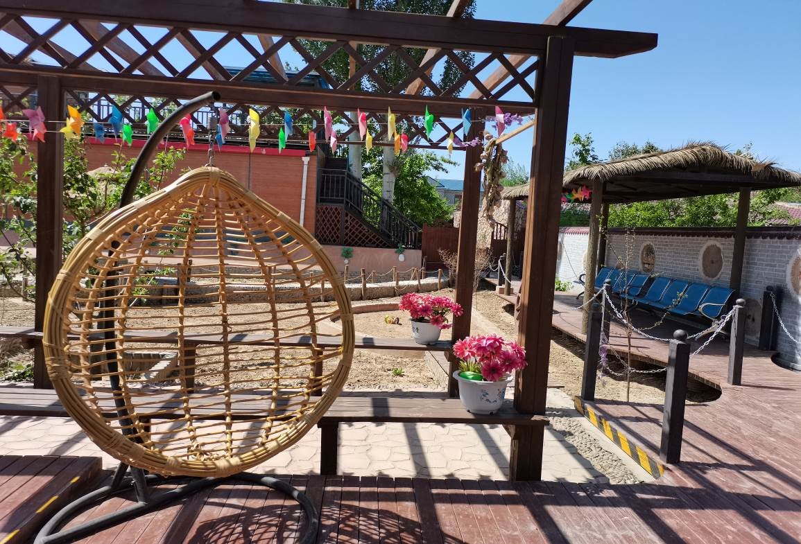 ��������Է��� ����������һ�̡����������·�ϵĺ��±�