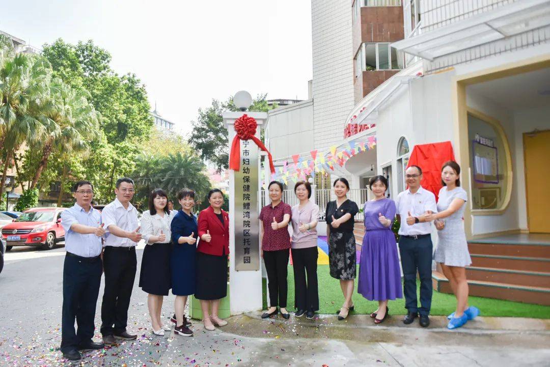 �����и��ף�ҽ����ϣ�����Ӥ�׶��ջ����������塱