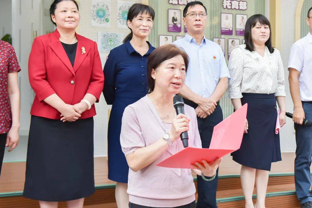 �����и��ף�ҽ����ϣ�����Ӥ�׶��ջ����������塱