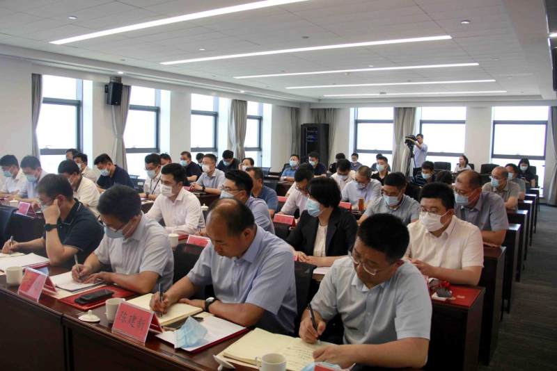 �ൺ��������Ƹ�ε�������ලԱ���������ල��ǰ���ڡ�