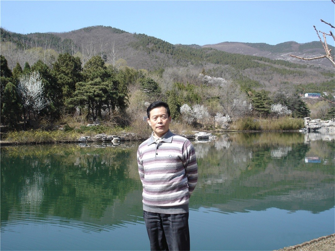 ���۽������������ҡ�����������