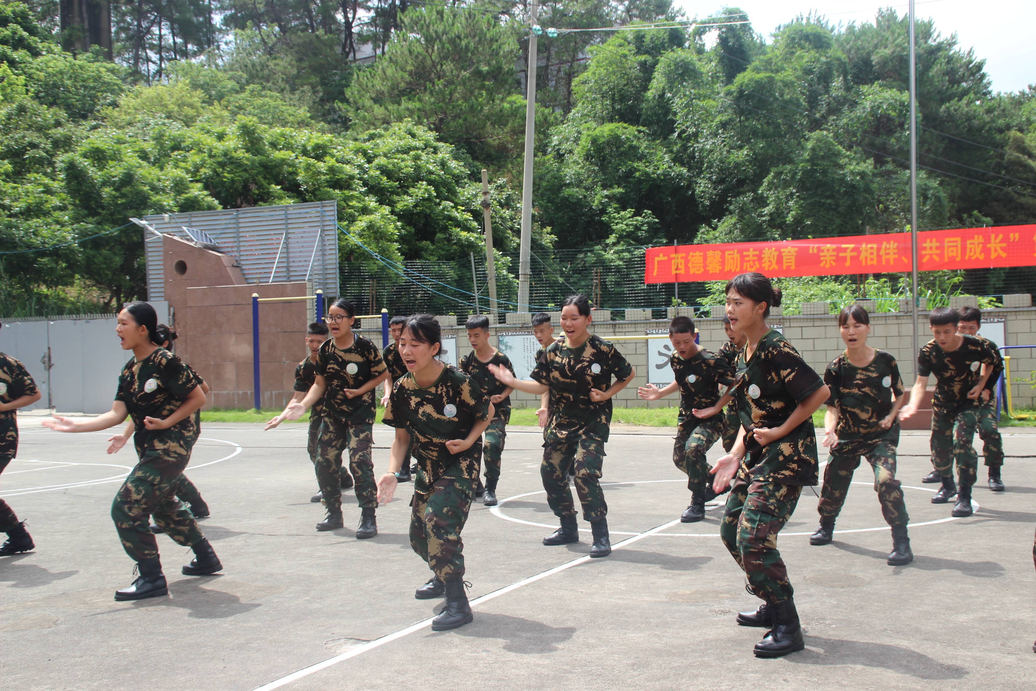 ��Уͬ�Ĺ��� ��־�ɳ��ɲ�