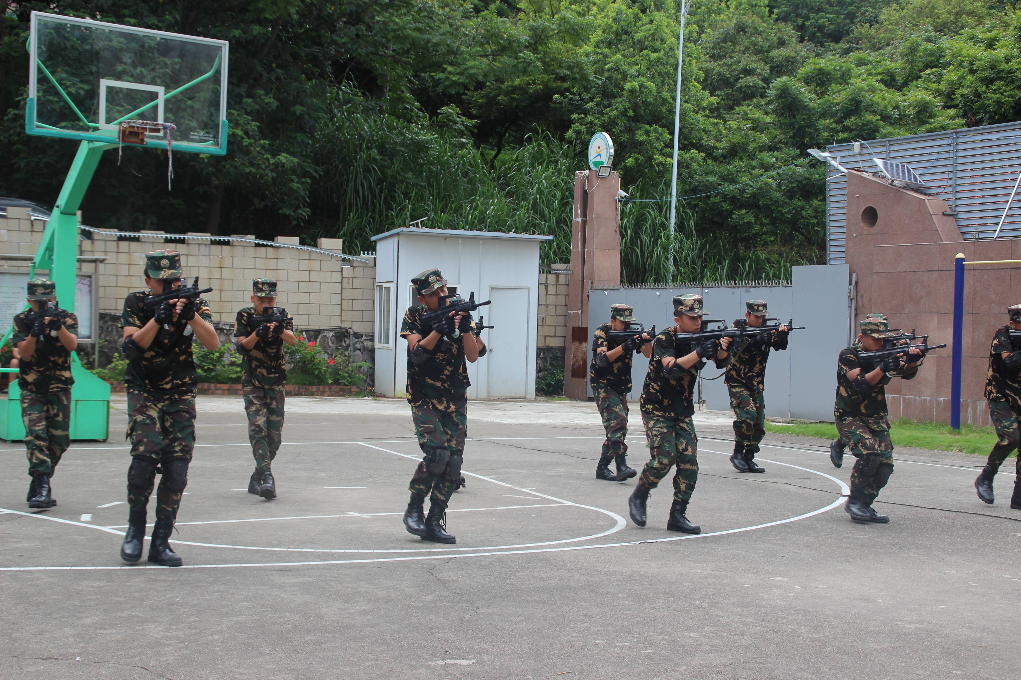 ��Уͬ�Ĺ��� ��־�ɳ��ɲ�