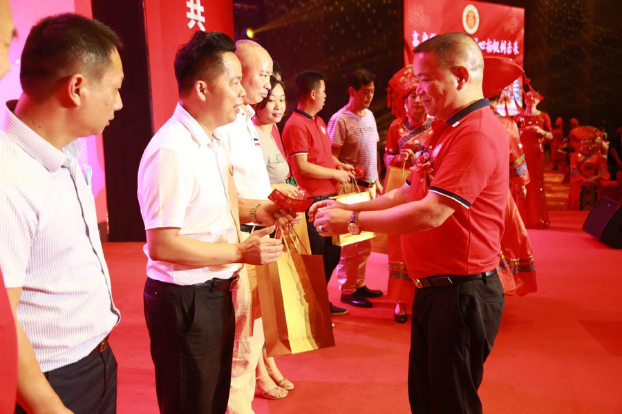 553946410bb8f76a83a945580a5e6a7