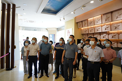 ���������Ŵ�ѧ����֧������ׯ��ʮ����ʿ����ݿ�չר��ѧϰ�����