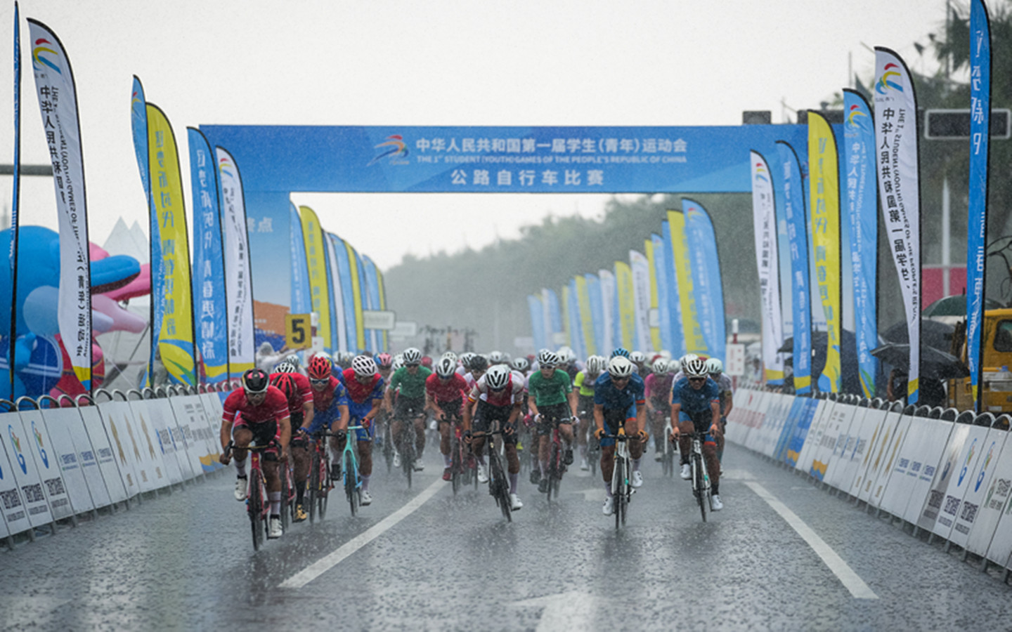 040054527v2n.jpg 040054527v2n.jpg