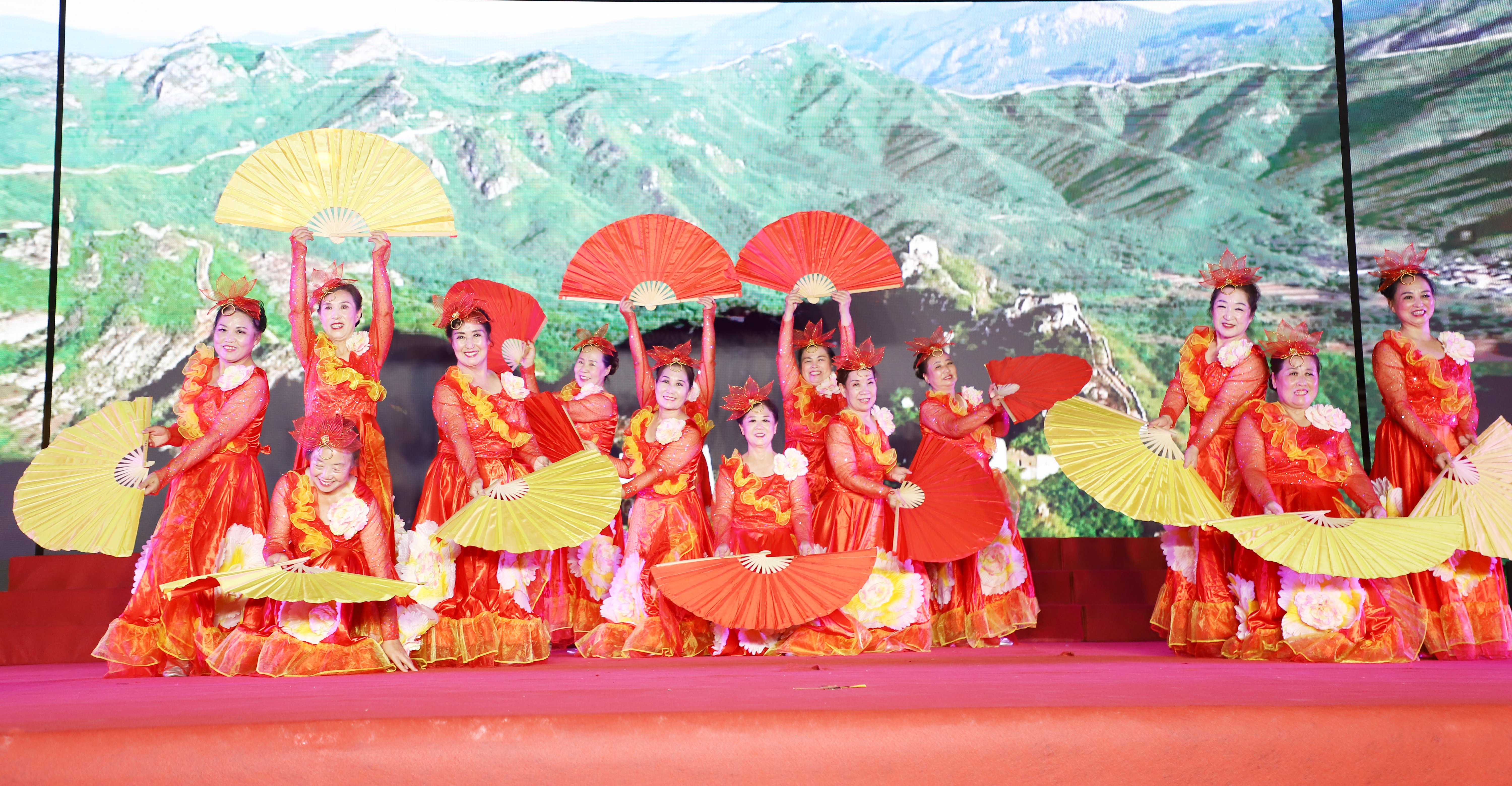 ���ݸ����������ٰ조�����������һ� ���ľ�������һ������